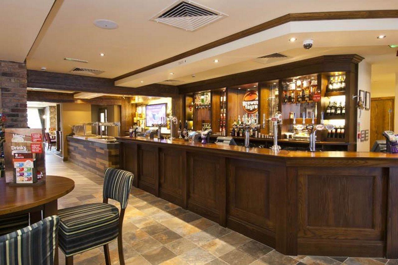 Premier Inn エクセター エクステリア 写真