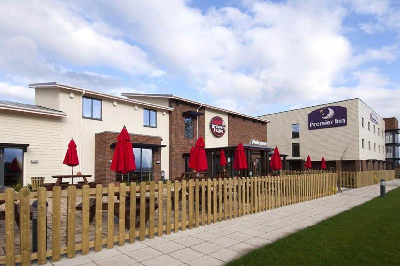 Premier Inn エクセター エクステリア 写真